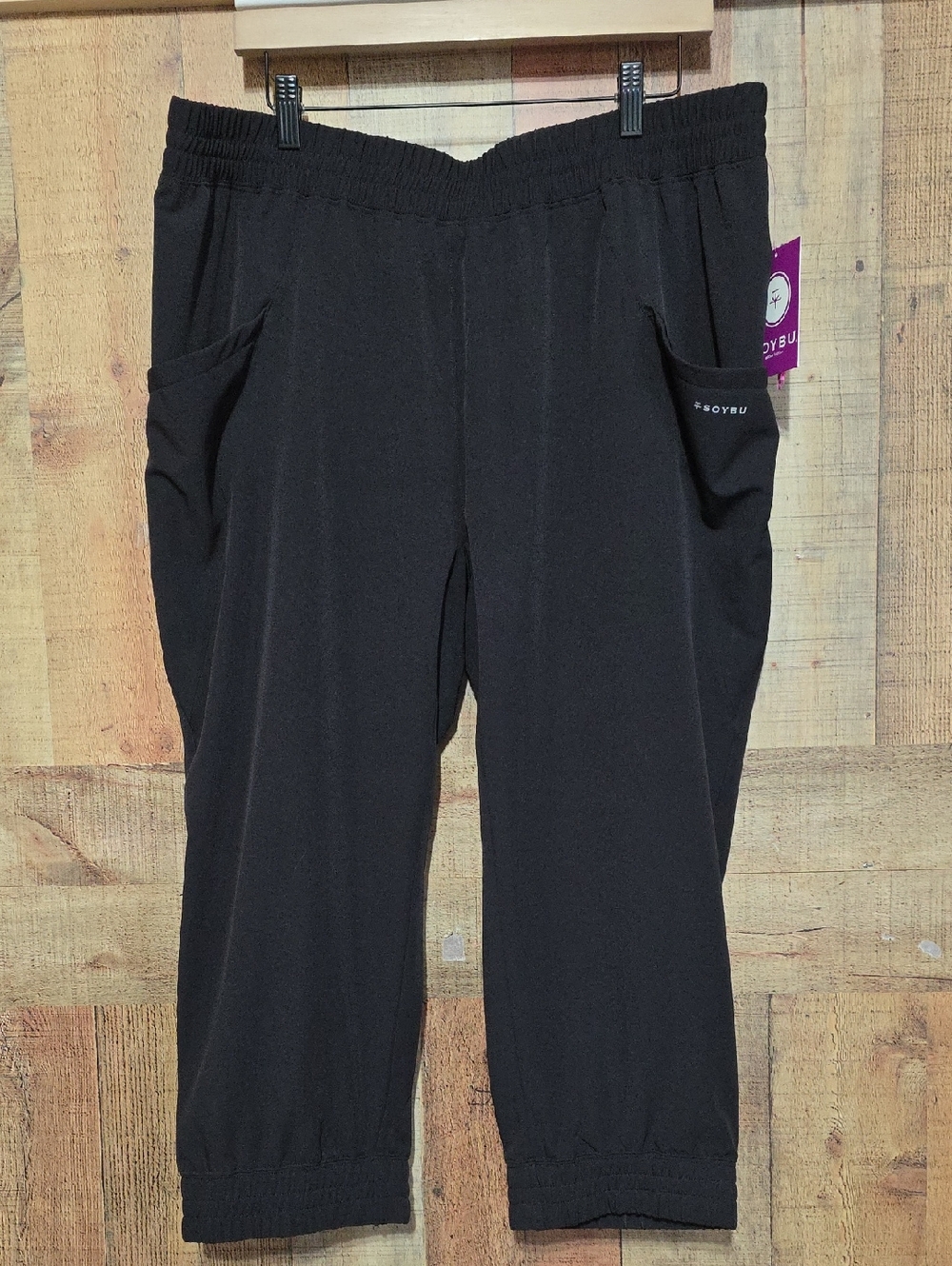 Soybu Women's Active Crop Capris